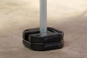 zwei schwarz lackierte 13 kg Sturmgewichte